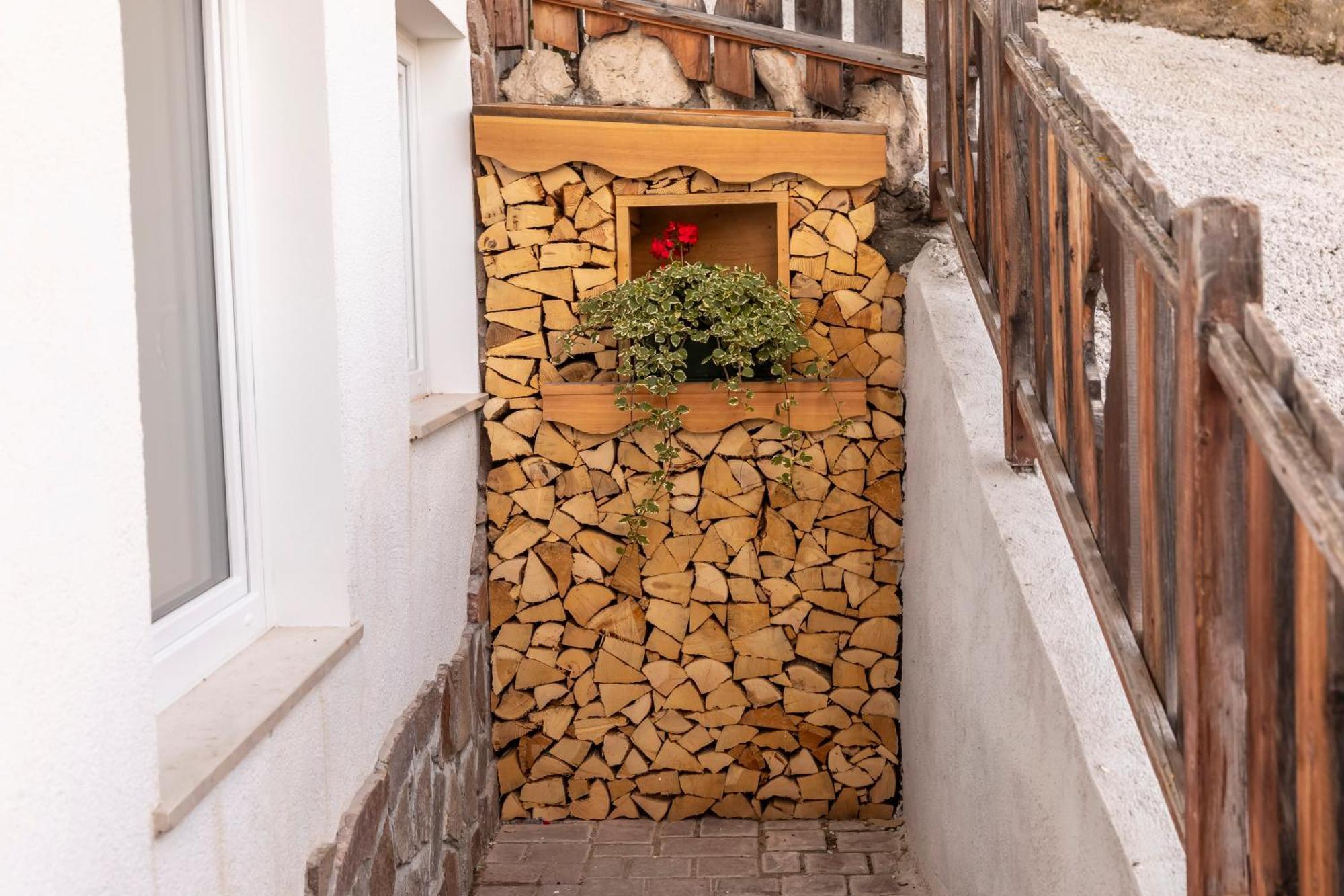 Garnì Cèsa dele Angele Colle Santa Lucia Exterior foto
